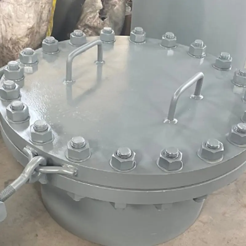 Manhole2.jpg