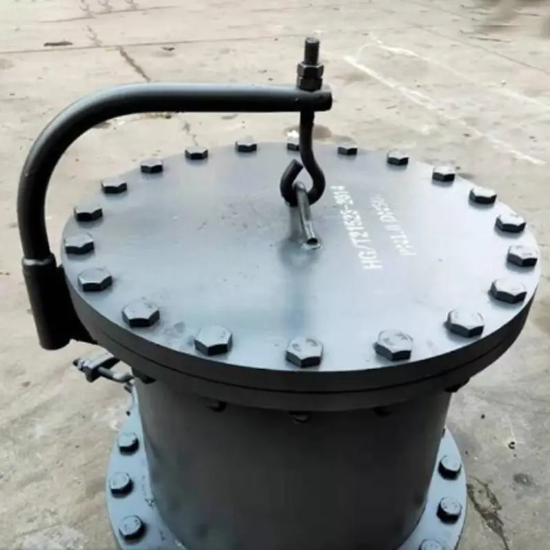 Manhole1.jpg